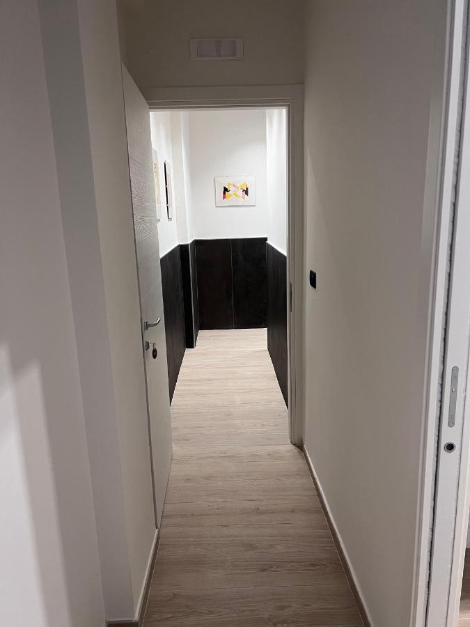 Medusa Duomo Guest House Наполи Екстериор снимка