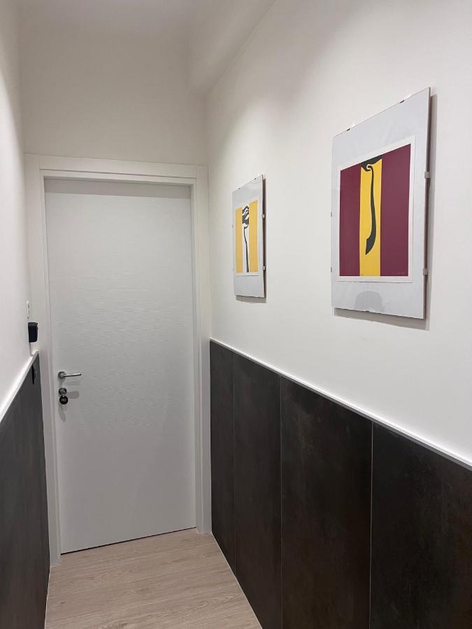 Medusa Duomo Guest House Наполи Екстериор снимка