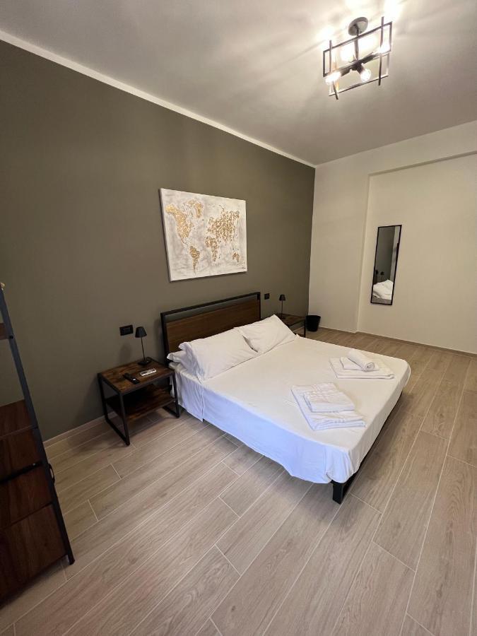 Medusa Duomo Guest House Наполи Екстериор снимка