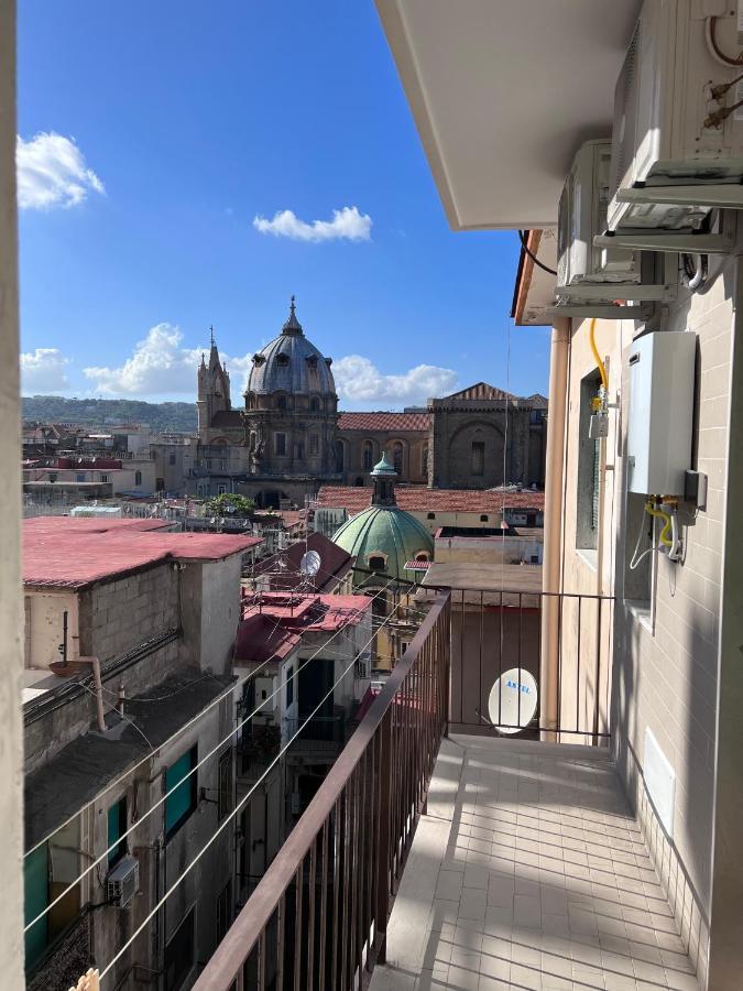 Medusa Duomo Guest House Наполи Екстериор снимка