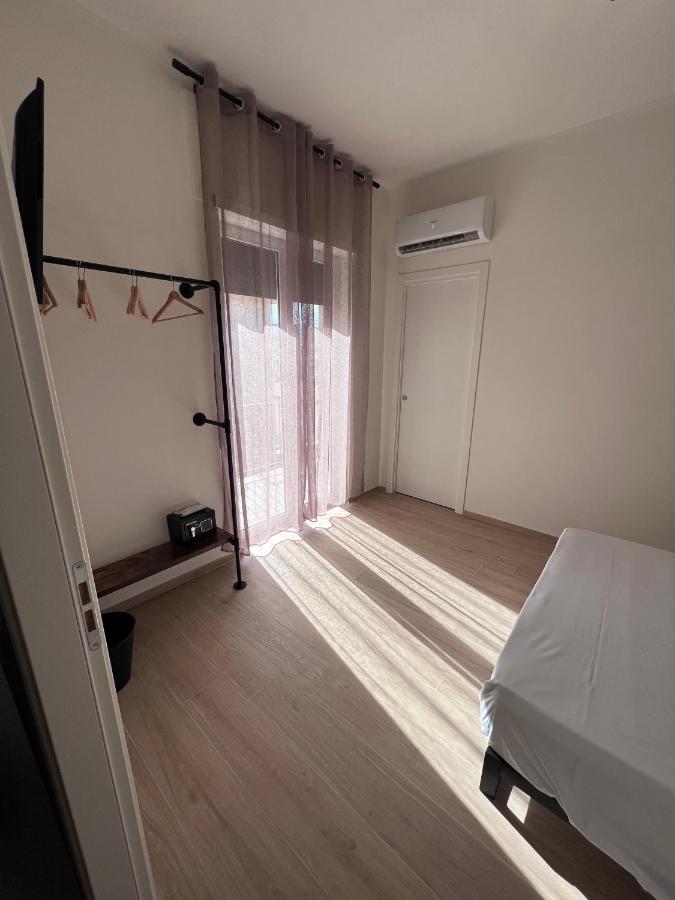 Medusa Duomo Guest House Наполи Екстериор снимка
