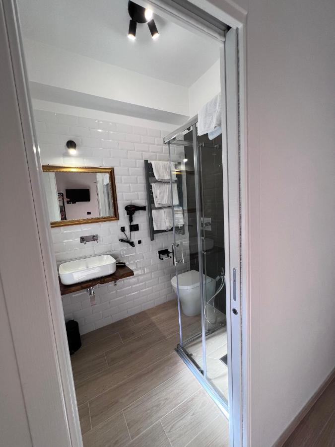 Medusa Duomo Guest House Наполи Екстериор снимка