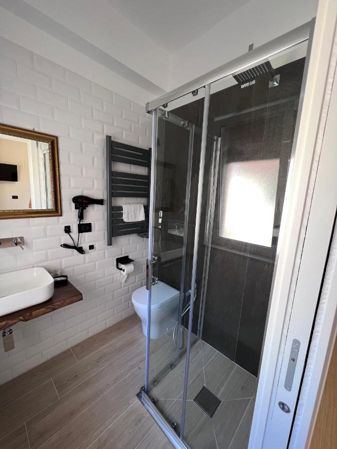 Medusa Duomo Guest House Наполи Екстериор снимка