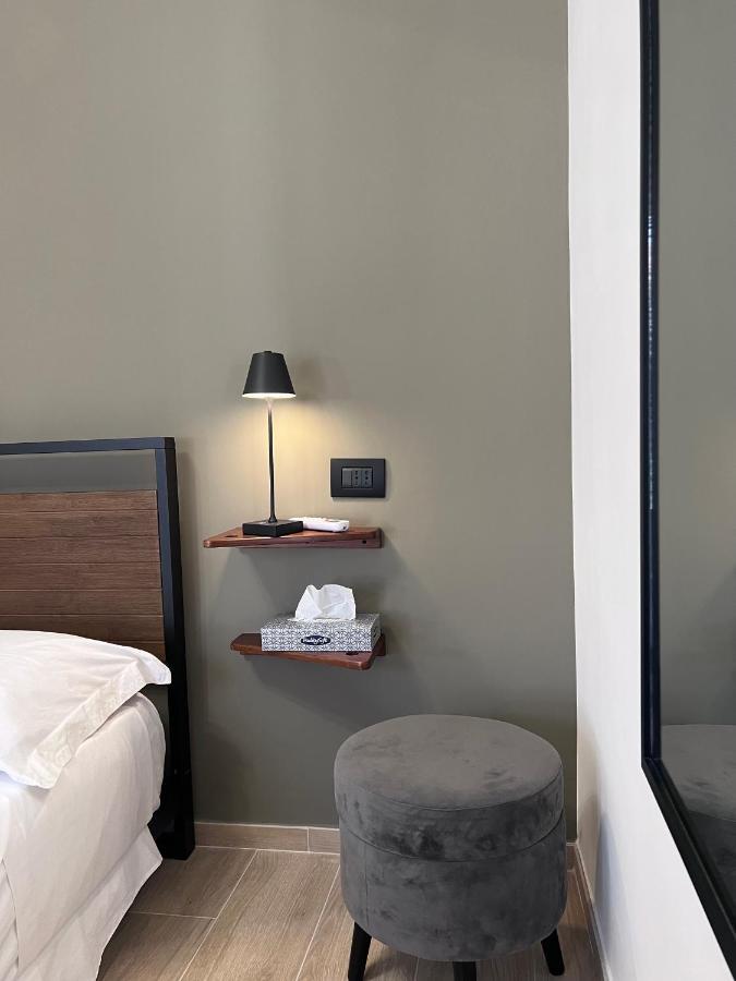 Medusa Duomo Guest House Наполи Екстериор снимка